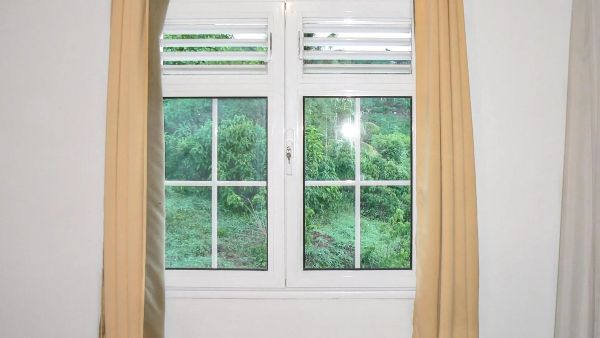 Appartement Spacieux Avec Vue Montagne A Le Marin 82 M² Apartment