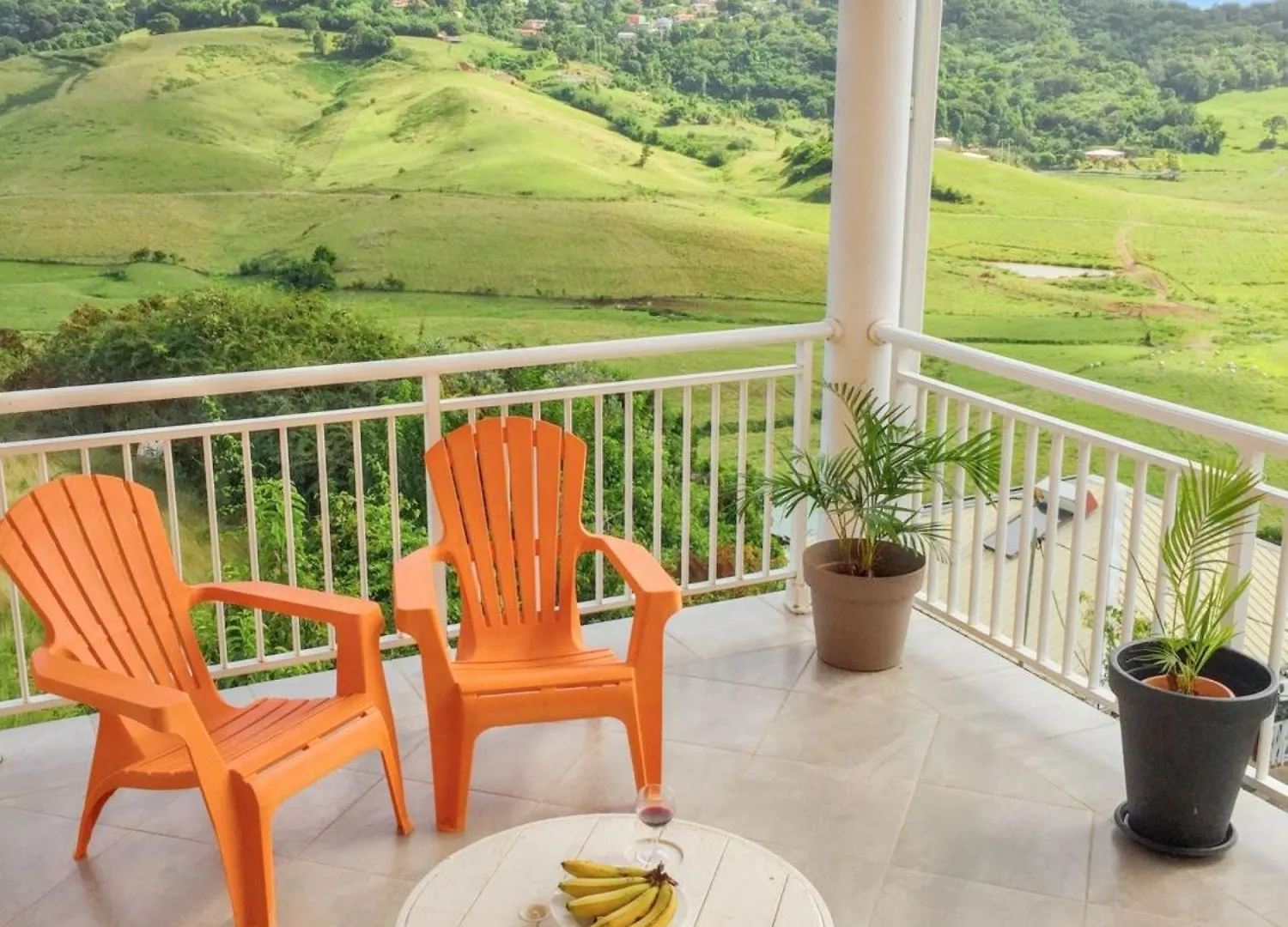 Appartement Spacieux Avec Vue Montagne A Le Marin 82 M²